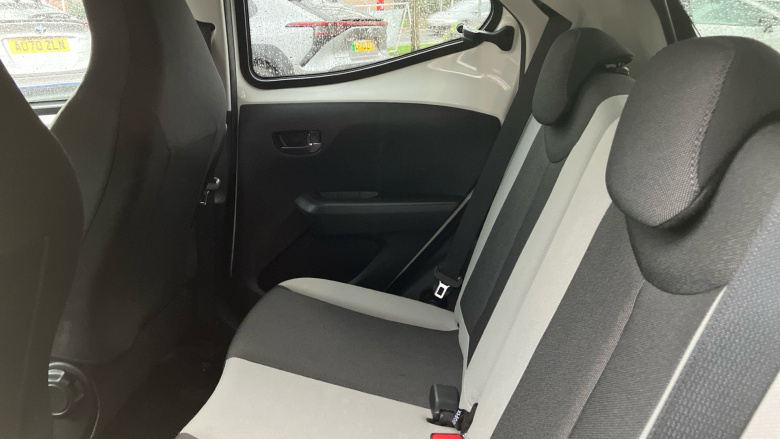 Toyota Aygo 1.0 VVT-i X-Press 5dr Petrol Hatchback